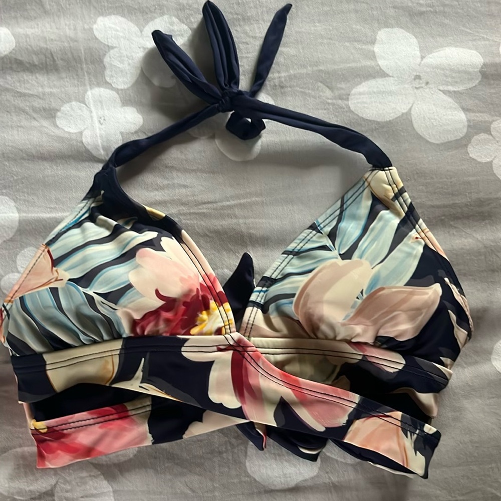 Kona Sol Floral Bikini Top
